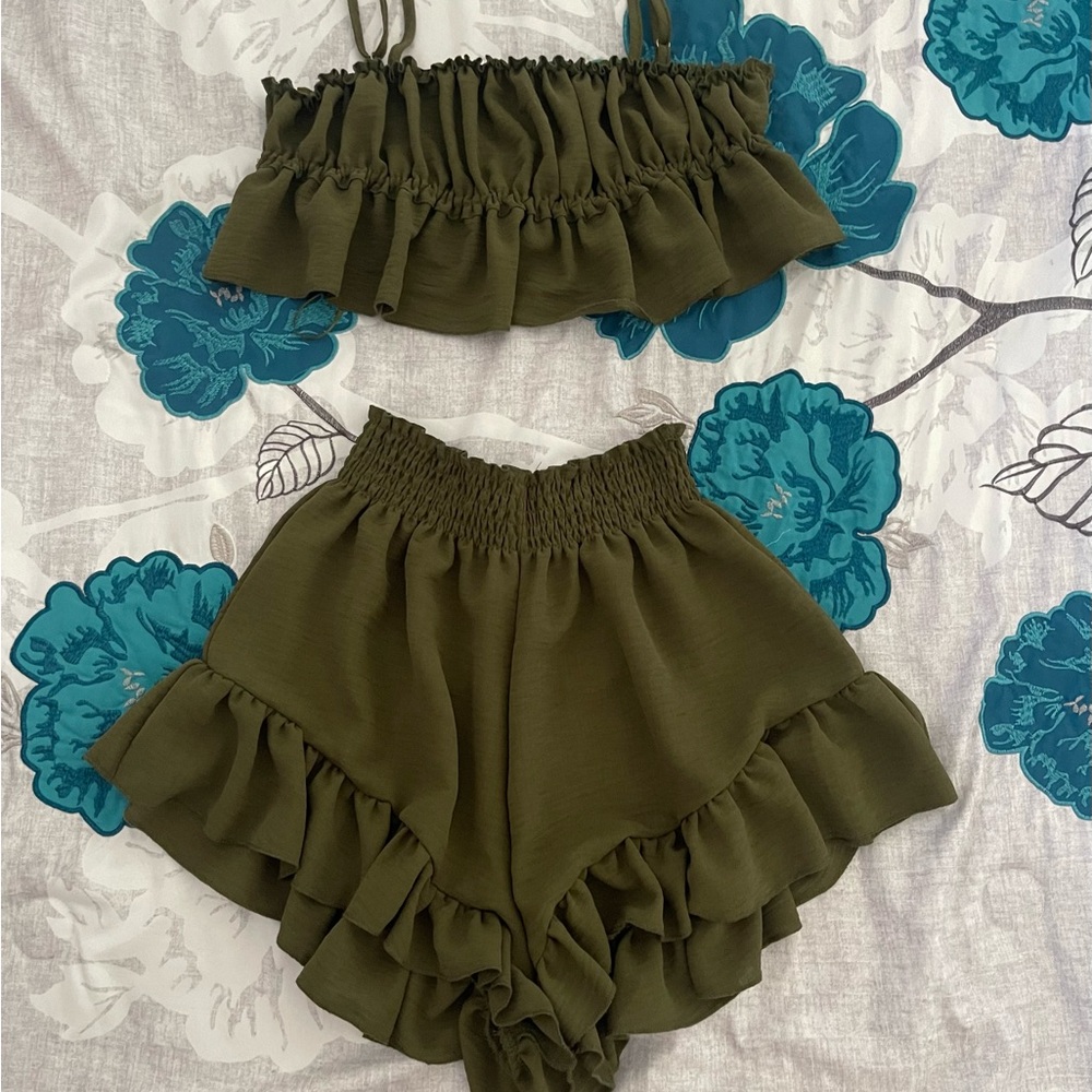 Papermoon Two Piece Set - Picture 2 of 2